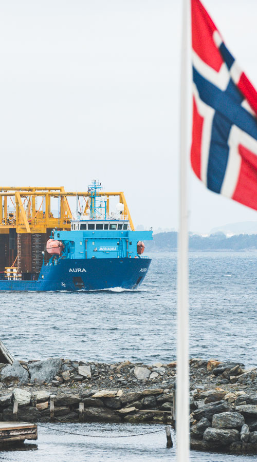 support vessel subsea templates Norwegian flag